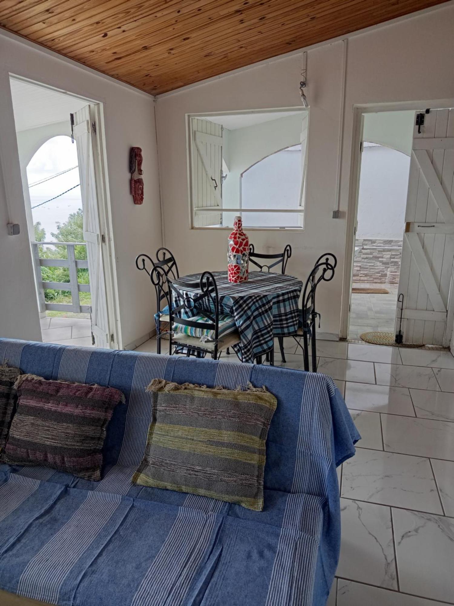 "Au Magnifique Vue " Villa Le Marin Exterior foto